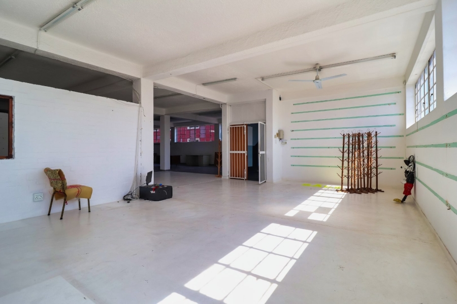 To Let  Bedroom Property for Rent in Woodstock Western Cape
